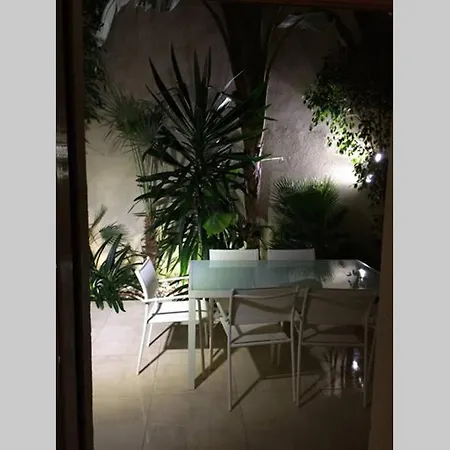 Vive La Playa Y La Noche De Aqui * سيدجيس