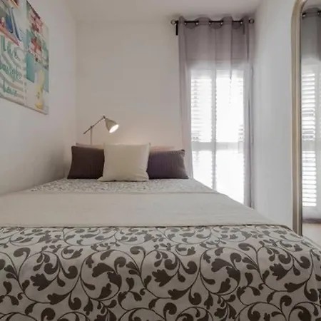 Vive La Playa Y La Noche De Aqui Apartman *