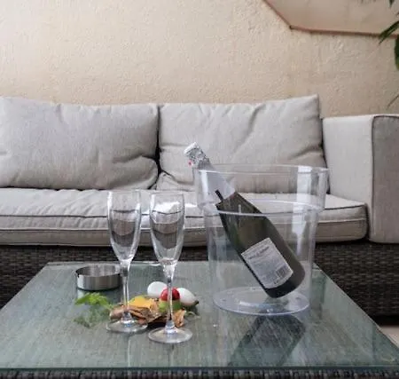 Apartman Vive La Playa Y La Noche De Aqui *
